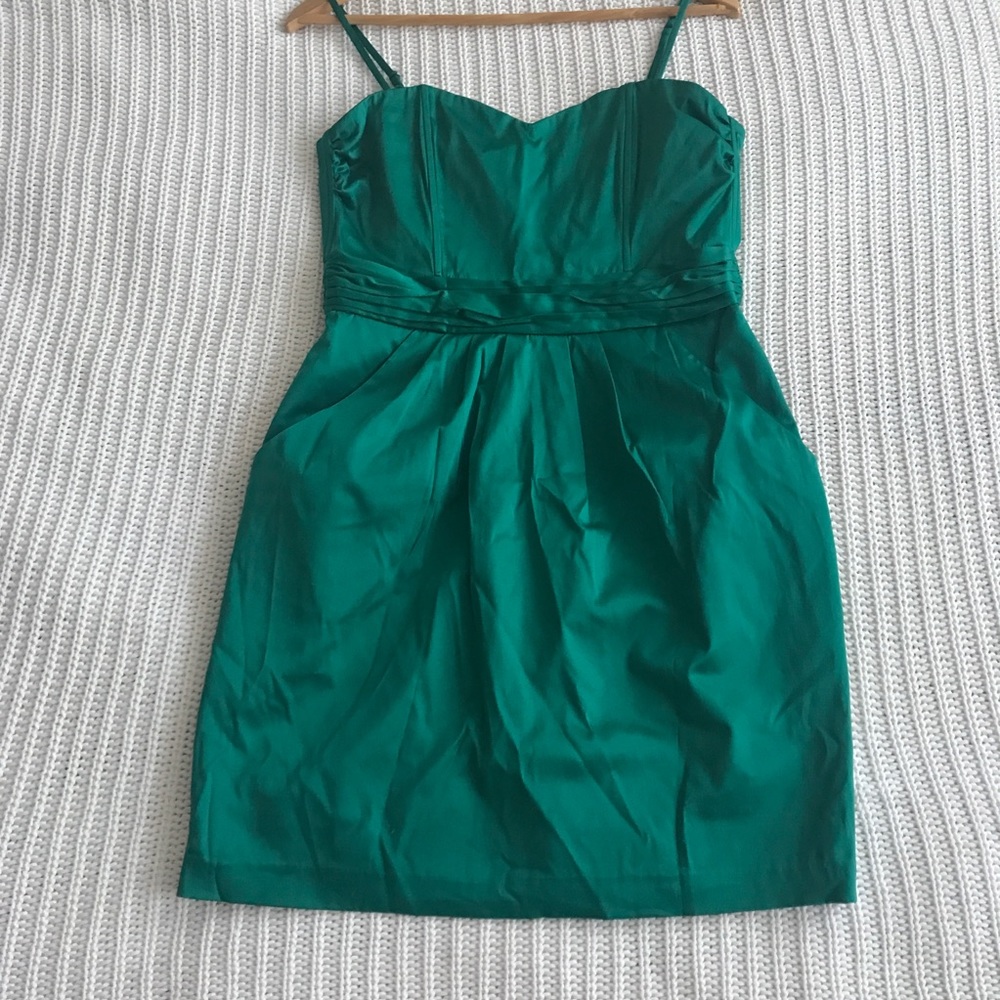 💸SOLD💸Emerald Green Satin Dress from H&M